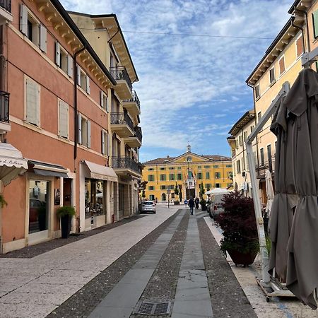 La Casa Di Nina - Appartamento 1 Valeggio sul Mincio Luaran gambar